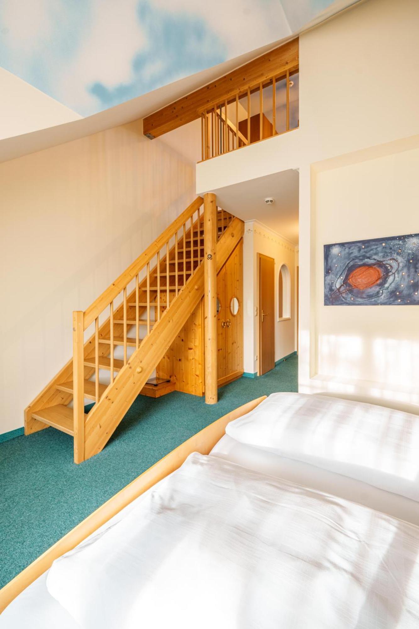 Koenig Ludwig Design Hotel Neu Zimmer Mit Sauna Oder Whirlpool Oder Mehr Altötting Exterior foto